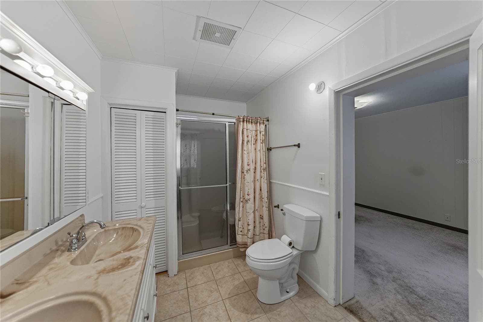 Single Family Residence at 307 GLENDALE ST, LAKELAND, photo 17 of 28