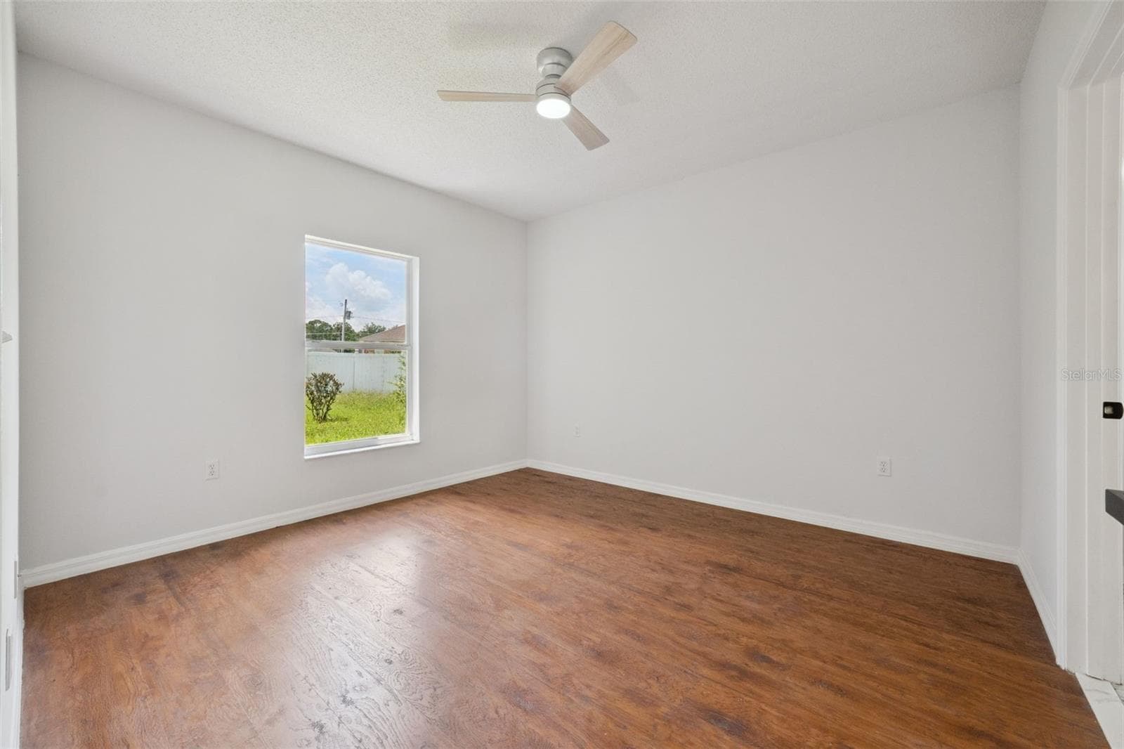 Single Family Residence at 20 COVENTRY CT, KISSIMMEE, photo 12 of 31