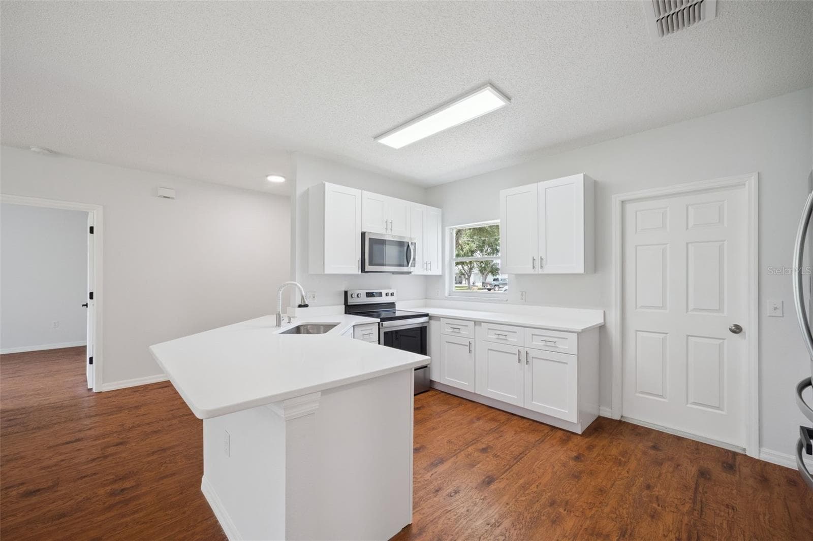 Single Family Residence at 20 COVENTRY CT, KISSIMMEE, photo 16 of 31