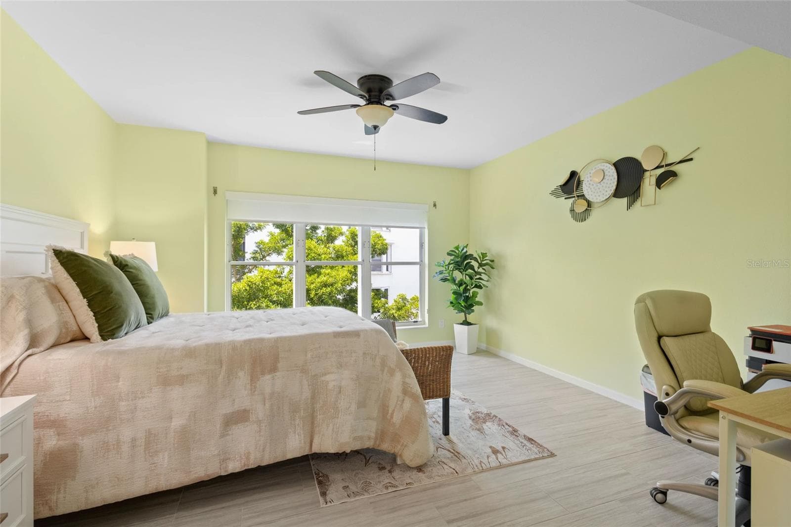Condominium at 2450 HARBOURSIDE DR #244, LONGBOAT KEY, photo 39 of 59