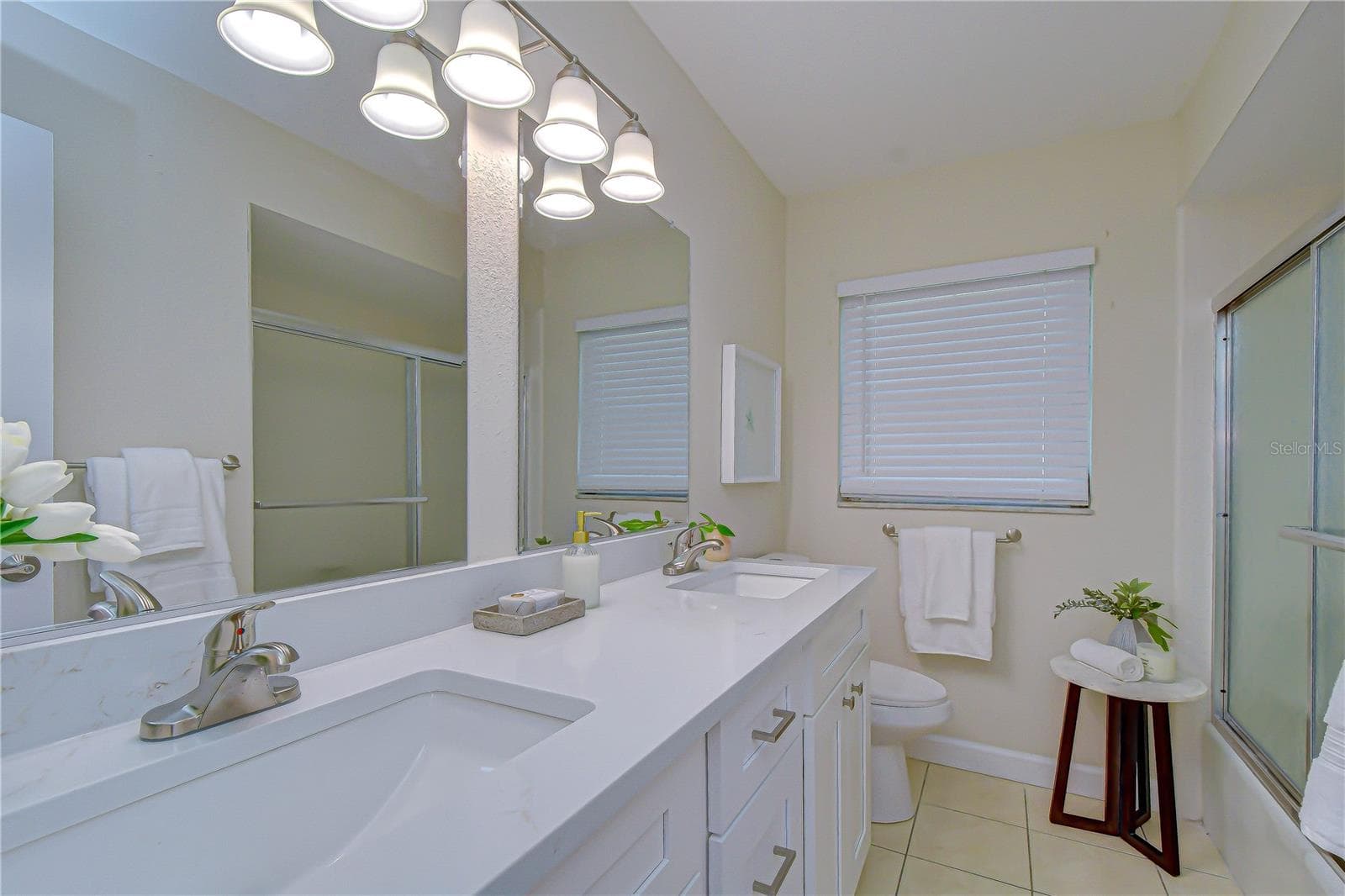 Single Family Residence at 2167 LAKEVIEW RD, CLEARWATER, photo 23 of 37