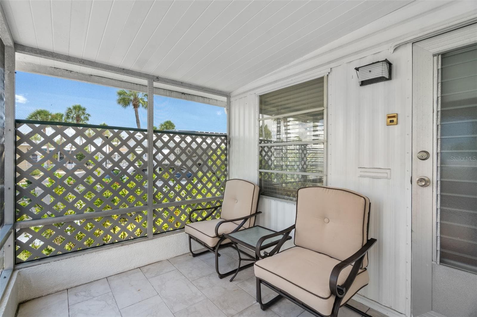 Mobile Home at 4851 W GANDY BLVD #B9L36, TAMPA, photo 2 of 45