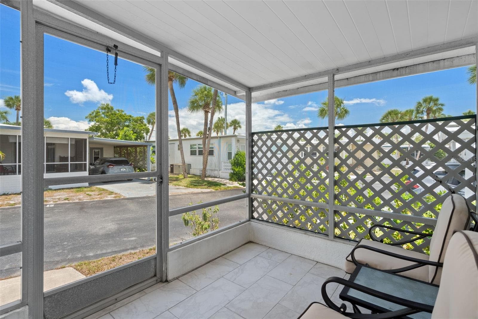 Mobile Home at 4851 W GANDY BLVD #B9L36, TAMPA, photo 3 of 45
