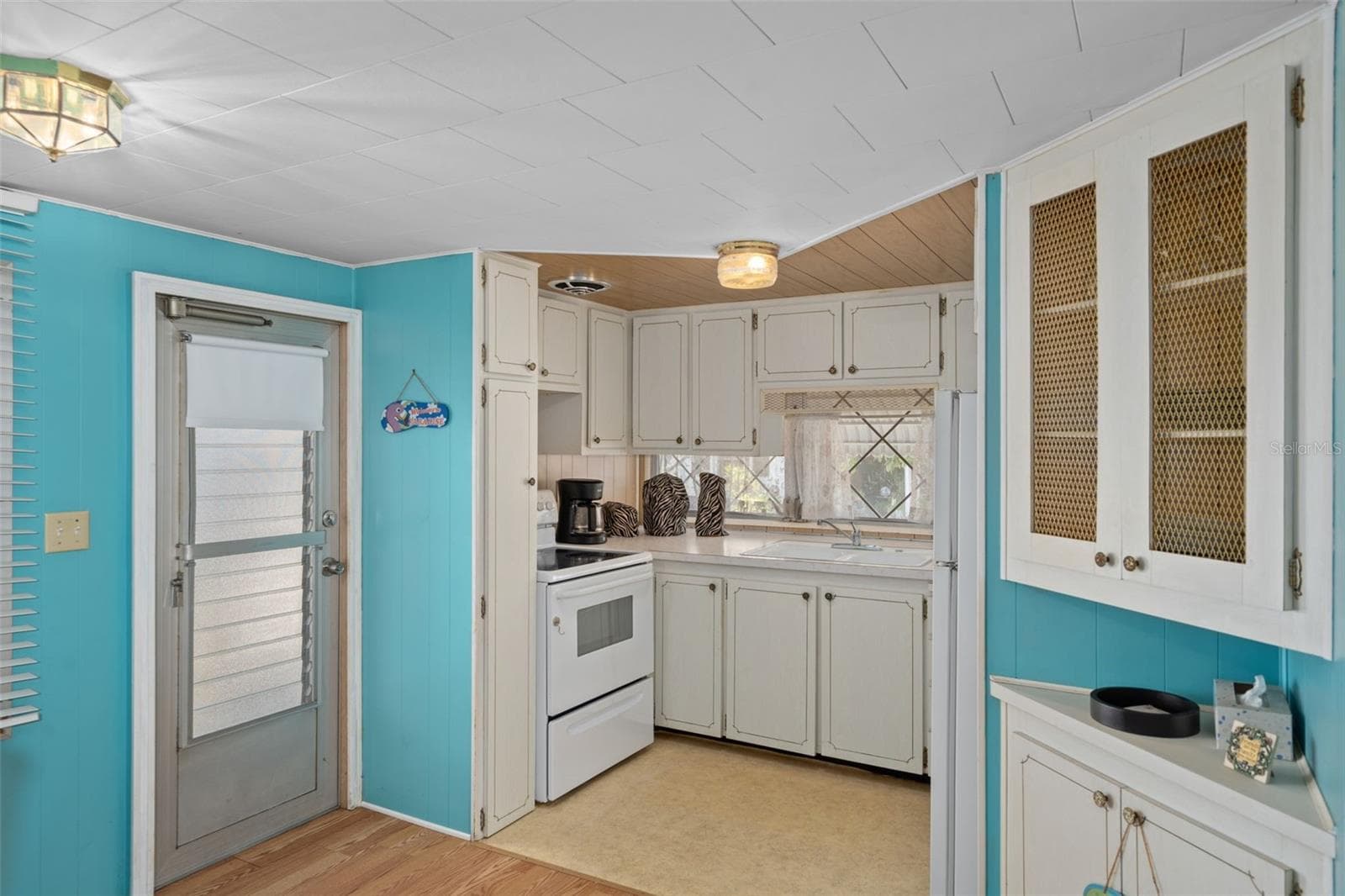 Mobile Home at 4851 W GANDY BLVD #B9L36, TAMPA, photo 25 of 45