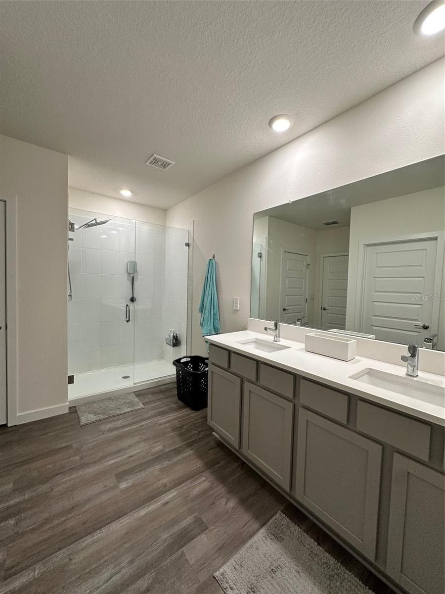 Single Family Residence at 17111 BARNWOOD PL, BRADENTON, photo 14 of 15