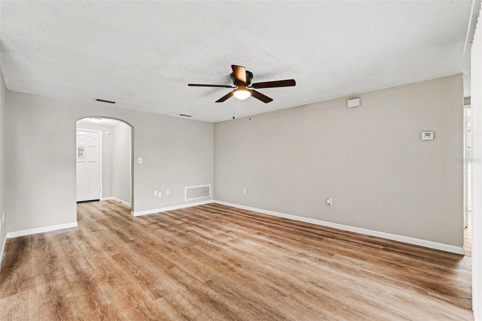 Single Family Residence at 7030 INGLESIDE DR, PORT RICHEY, photo 3 of 18