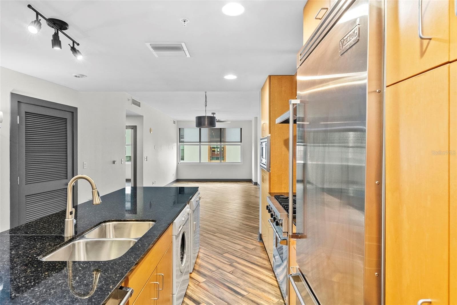 Condominium at 1120 E KENNEDY BLVD #618, TAMPA, photo 6 of 30