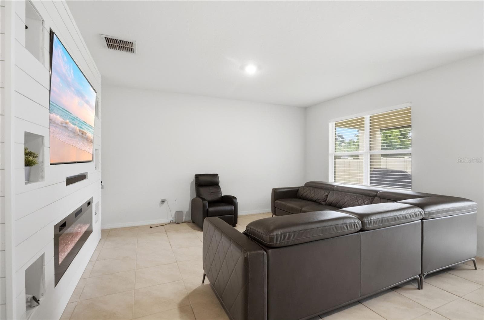 Single Family Residence at 3577 YARIAN DR, HAINES CITY, photo 12 of 34