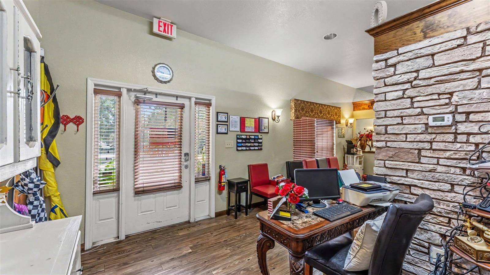 Business at 565 W MAIN ST, BARTOW, photo 6 of 38