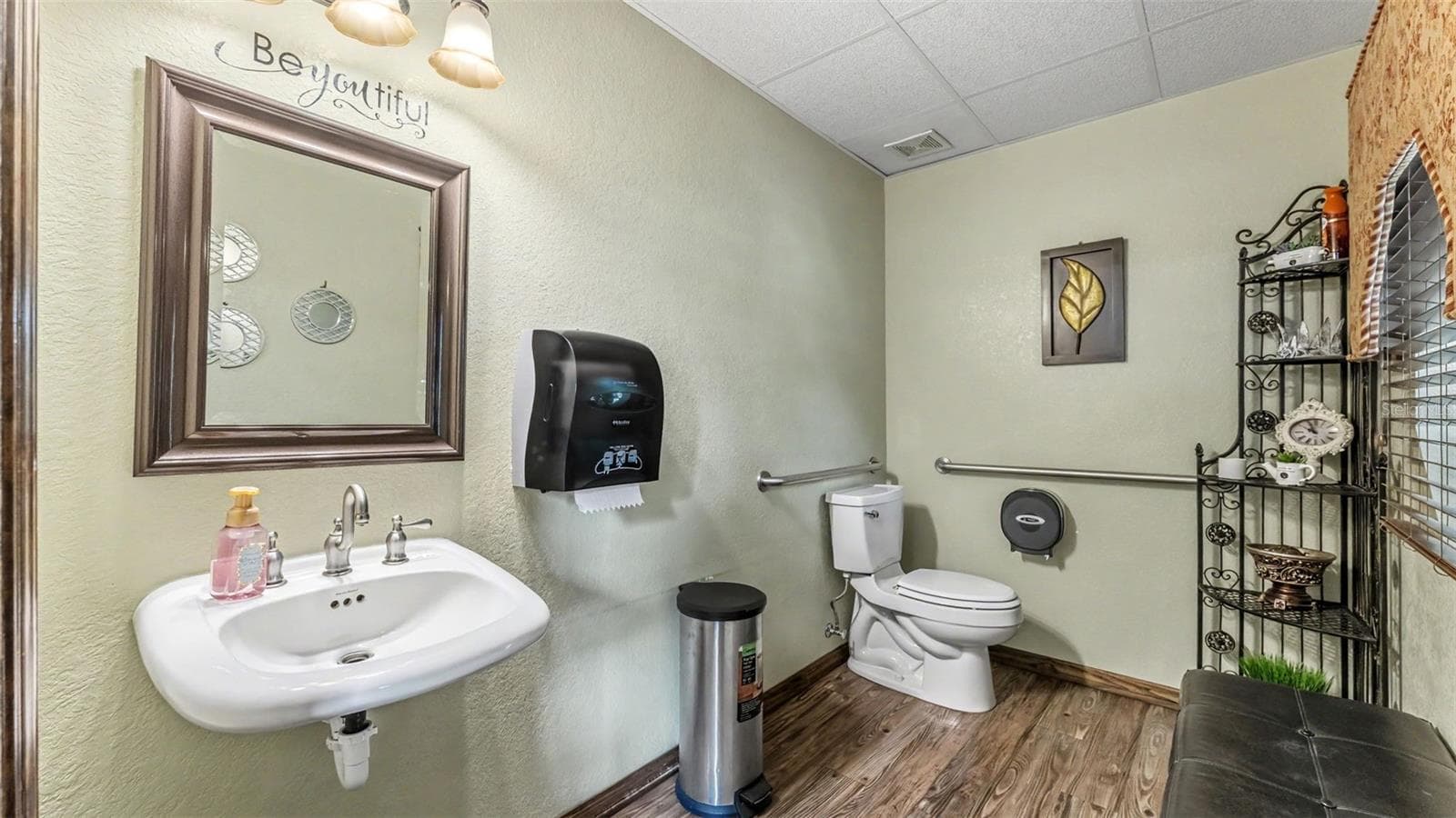 Business at 565 W MAIN ST, BARTOW, photo 8 of 38