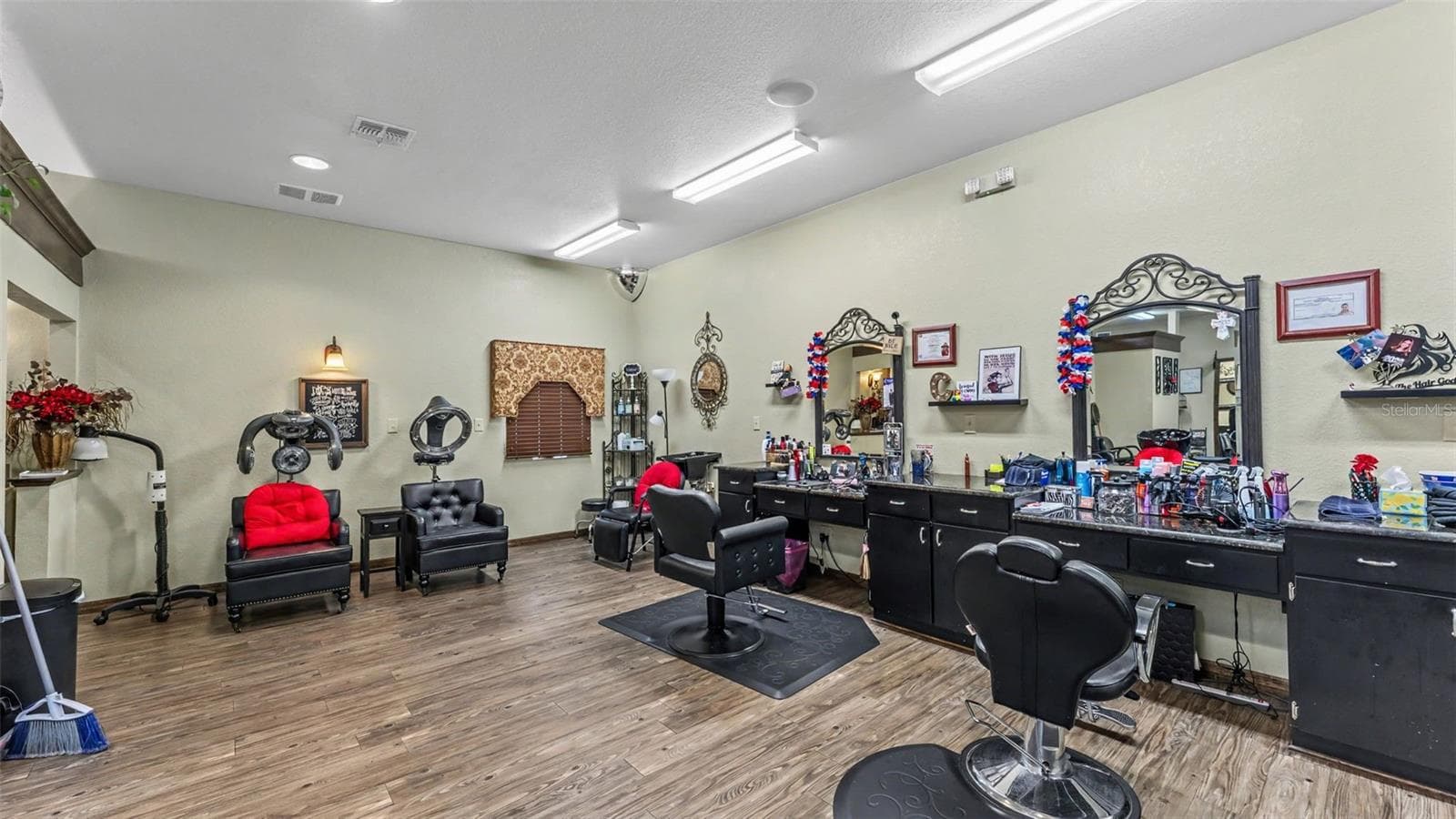 Business at 565 W MAIN ST, BARTOW, photo 10 of 38