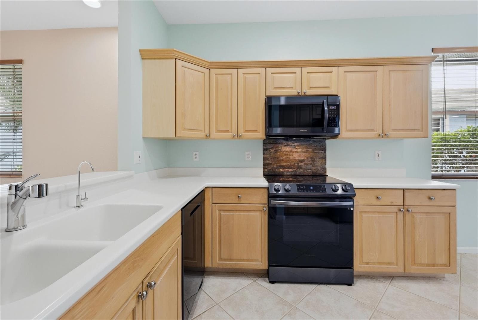 Kitchen - 3275 OSPREY LN, PORT CHARLOTTE