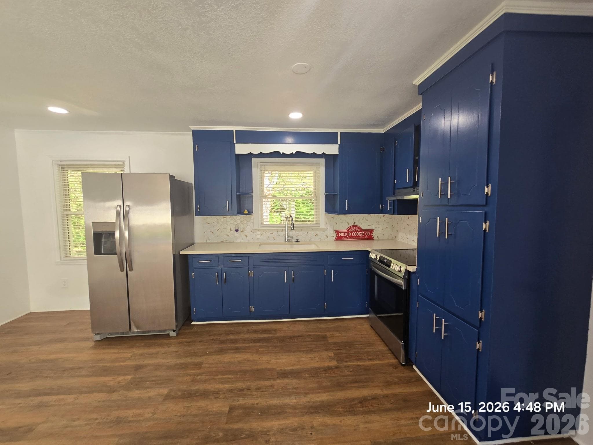 Single Family Residence at Lancaster, photo 5 of 21