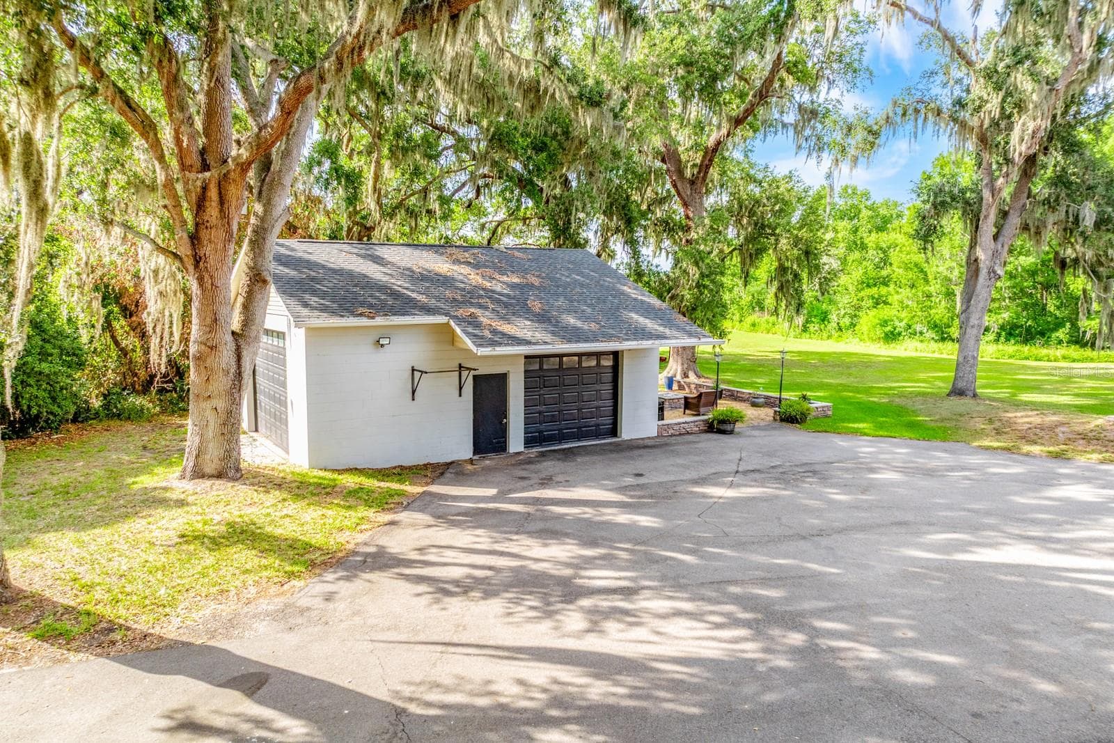 Detached garage/workshop. - 1600 E 10TH ST, ST CLOUD