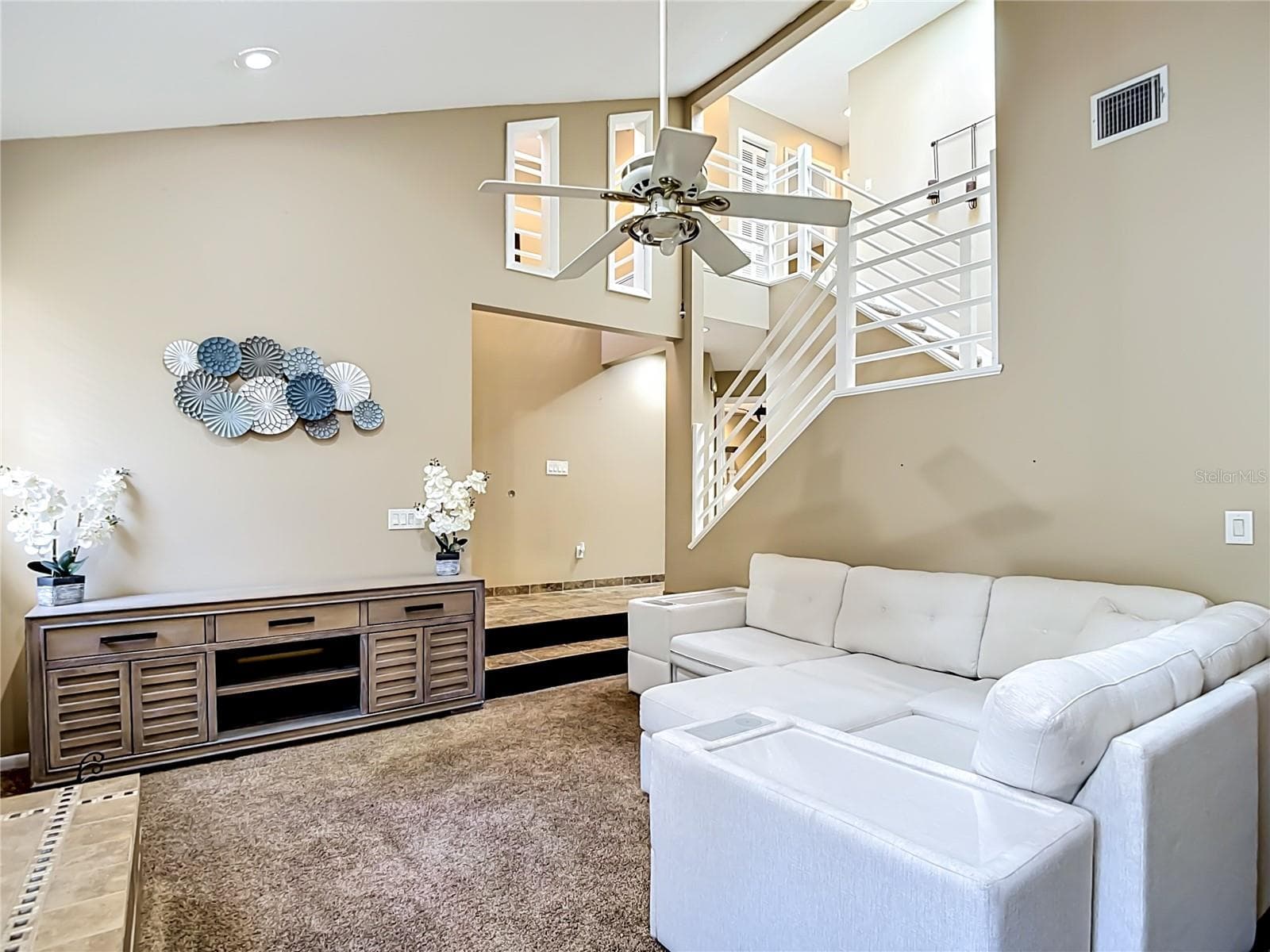 Single Family Residence at 87 1ST AVE NW, LUTZ, photo 9 of 48
