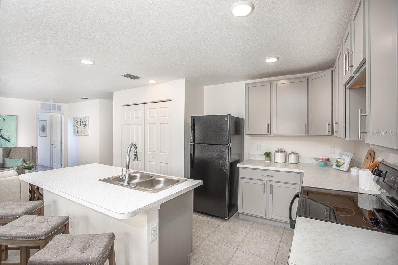 Model home - actual features may vary. - 12485 GULLIVER RD, SPRING HILL