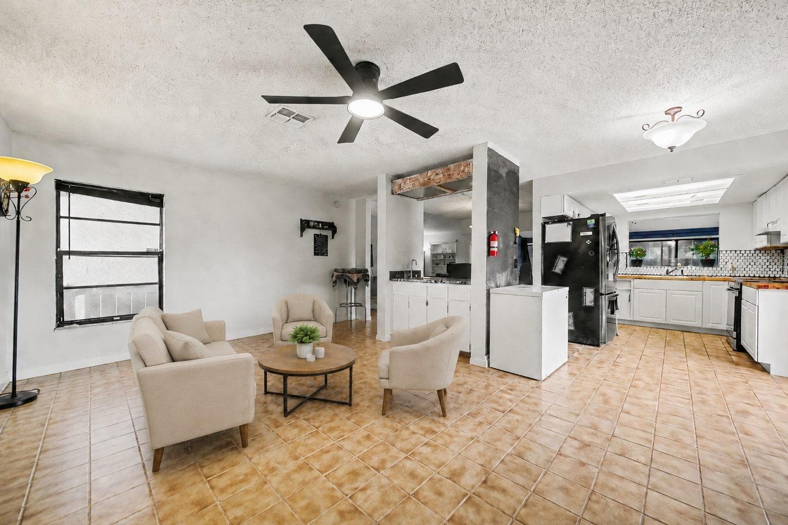Virtually staged photo - 2008 HOUNDSLAKE DR, WINTER PARK