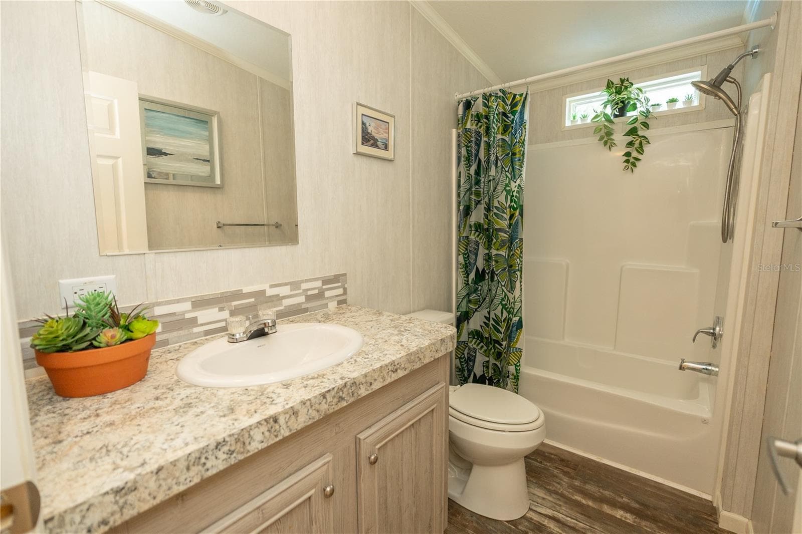 Manufactured Home at 242 SKYLINE DR, LADY LAKE, photo 13 of 34