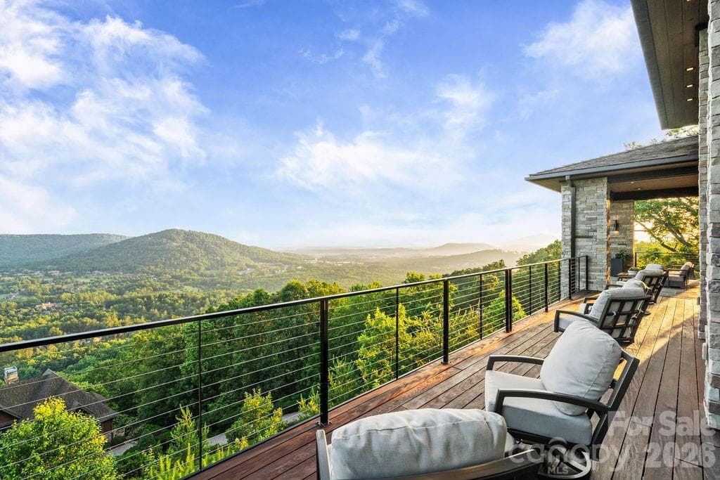 Single Family Residence at 510 Cloud Top Way, Arden, photo 13 of 47