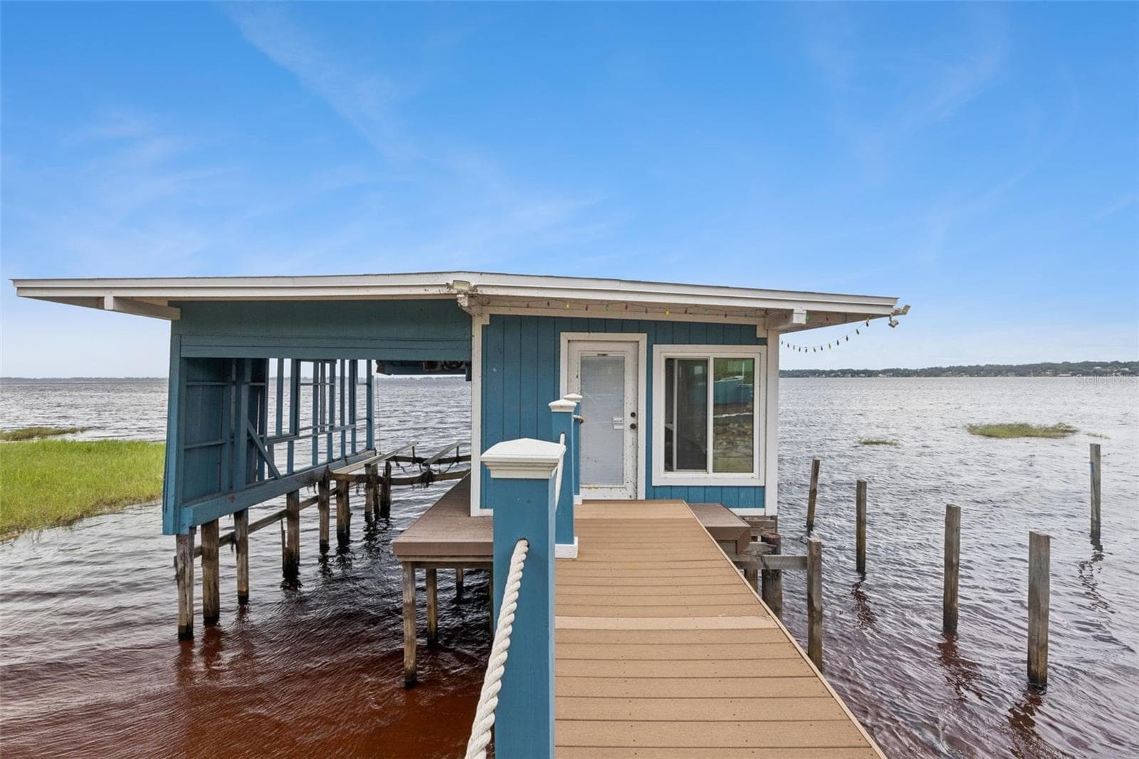 Boathouse & dock - 12128 LAKESHORE DR, CLERMONT