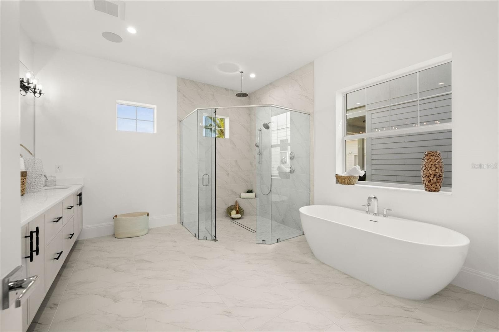 Single Family Residence at 42231 LAKE TIMBER DR, PUNTA GORDA, photo 21 of 50
