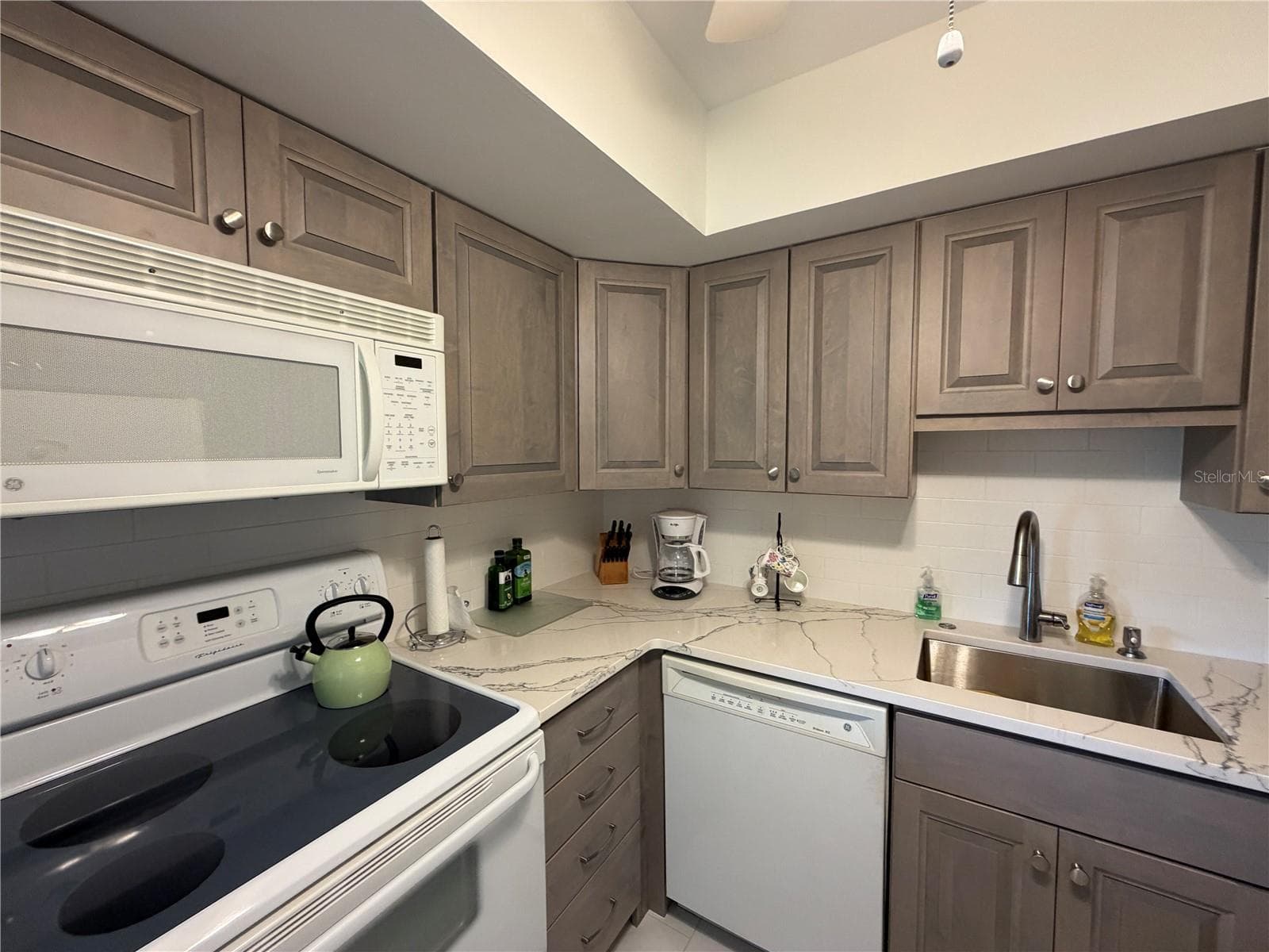 Condominium at 656 MIDWAY DR #A, OCALA, photo 19 of 30
