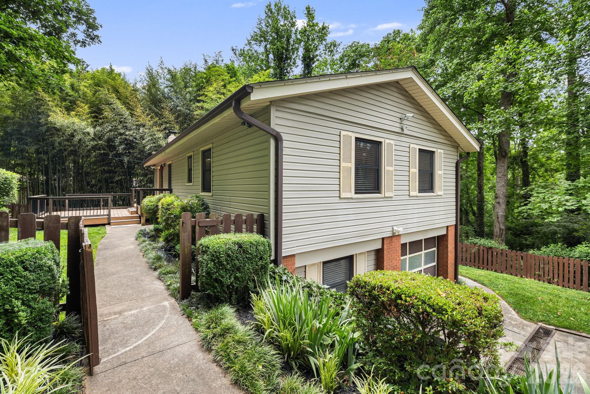 Low maintenance landscaping. - 10 Botany View Court, Asheville