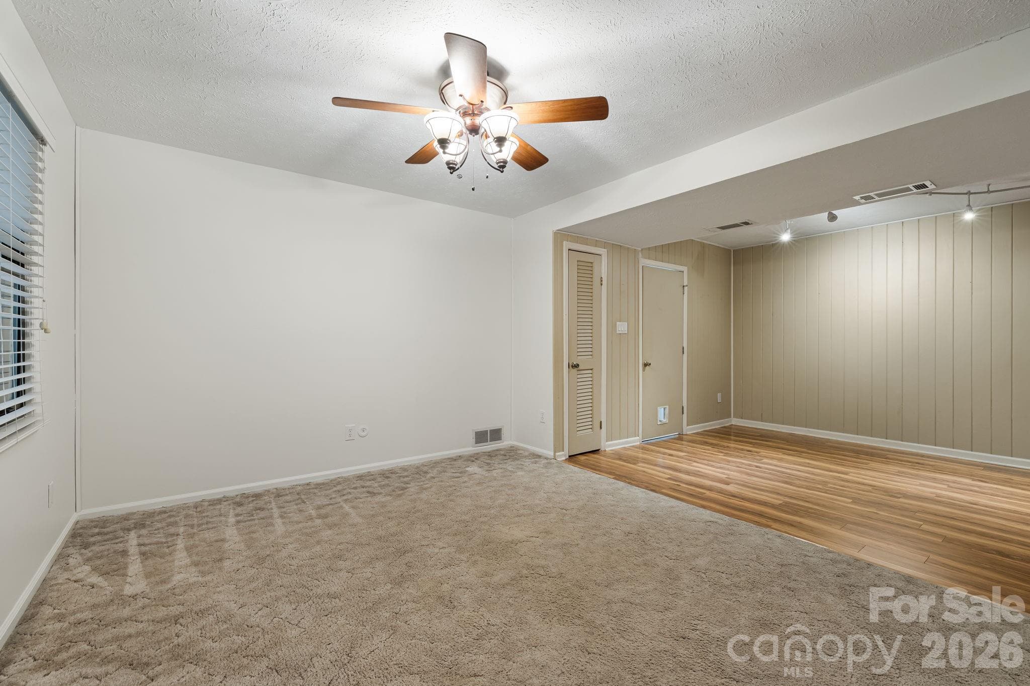 Single Family Residence at 10 Botany View Court, Asheville, photo 33 of 46
