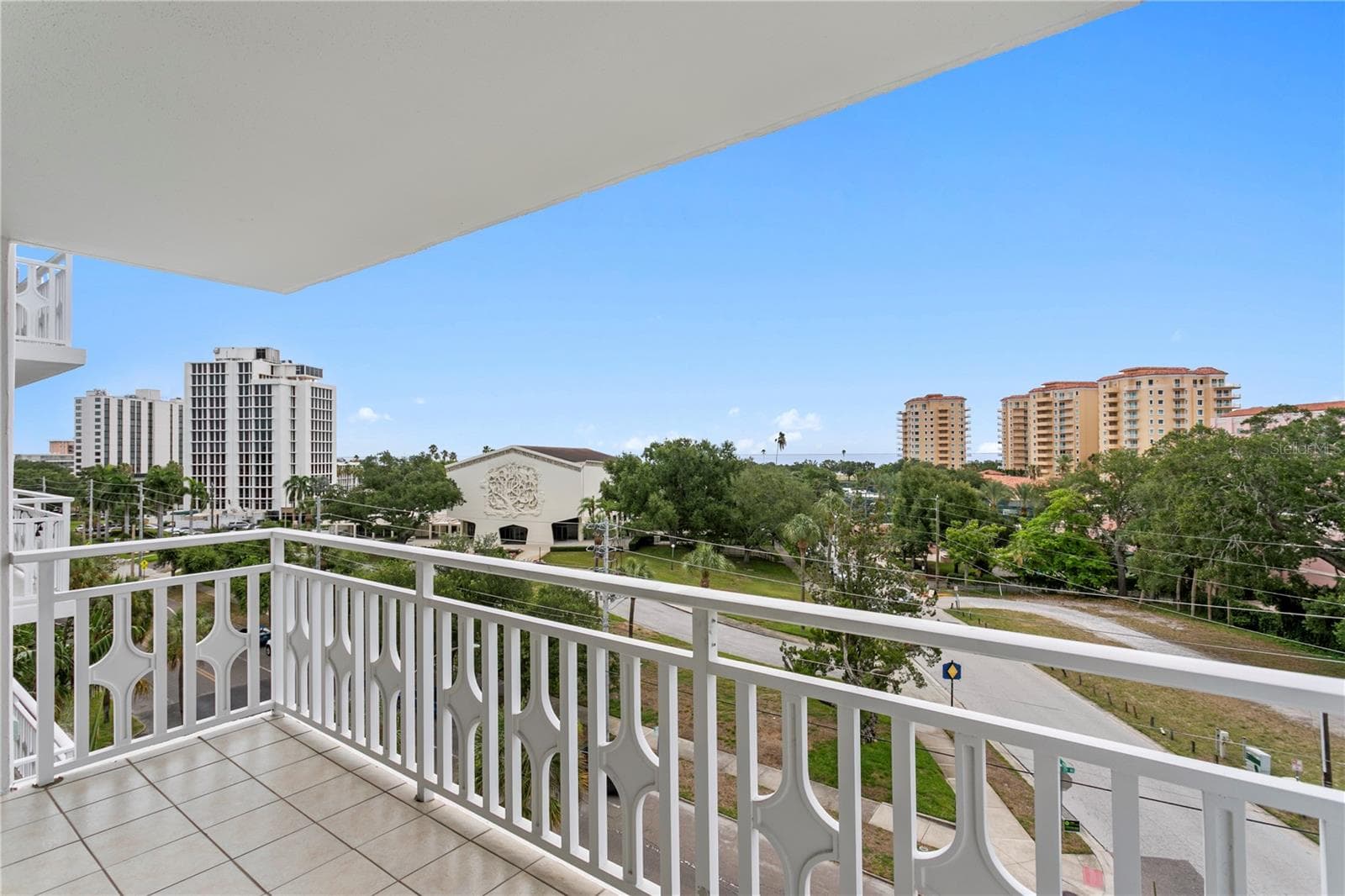 Condominium at 700 BEACH DR NE #603, ST PETERSBURG, photo 7 of 39