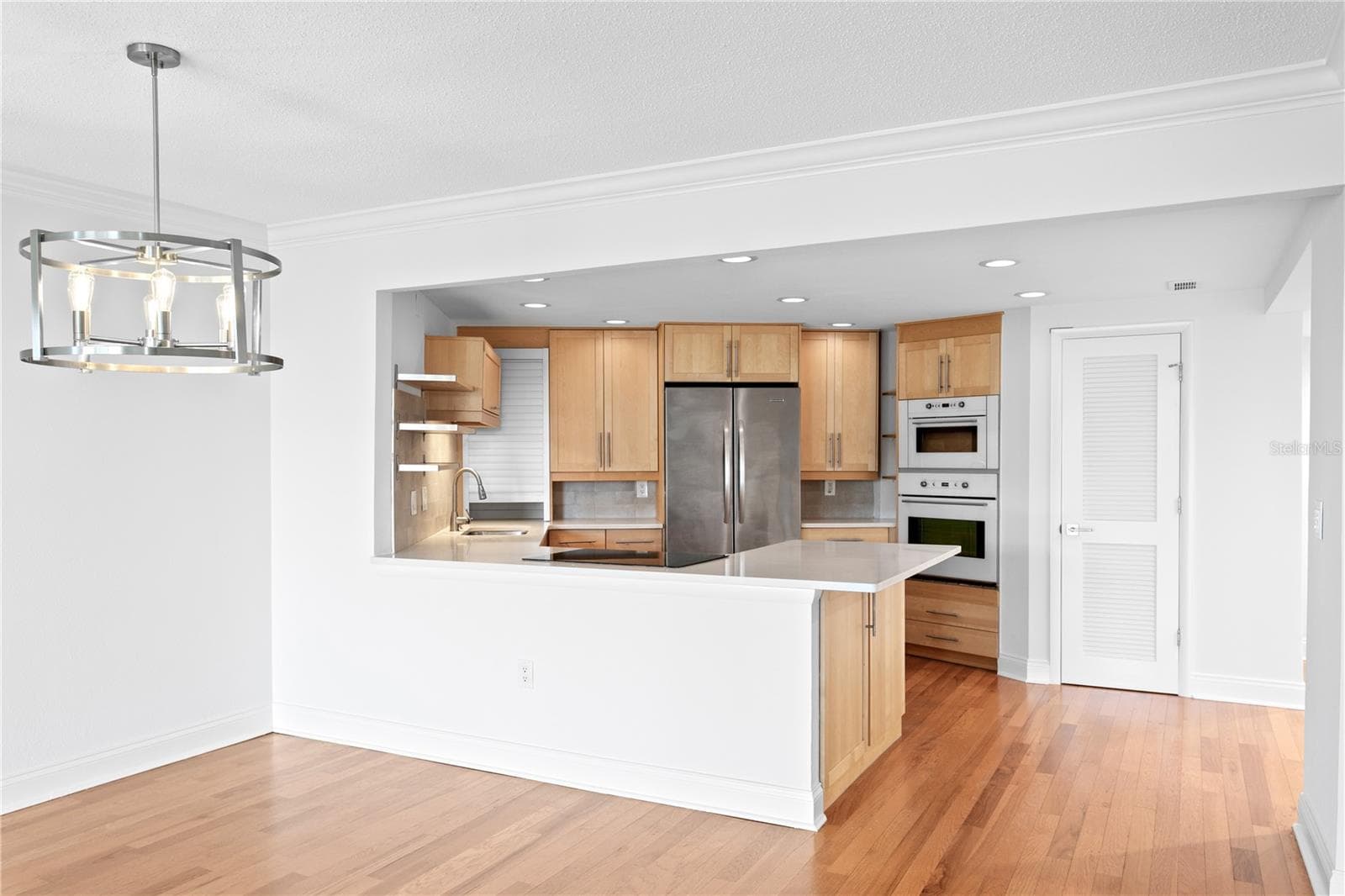 Condominium at 700 BEACH DR NE #603, ST PETERSBURG, photo 14 of 39