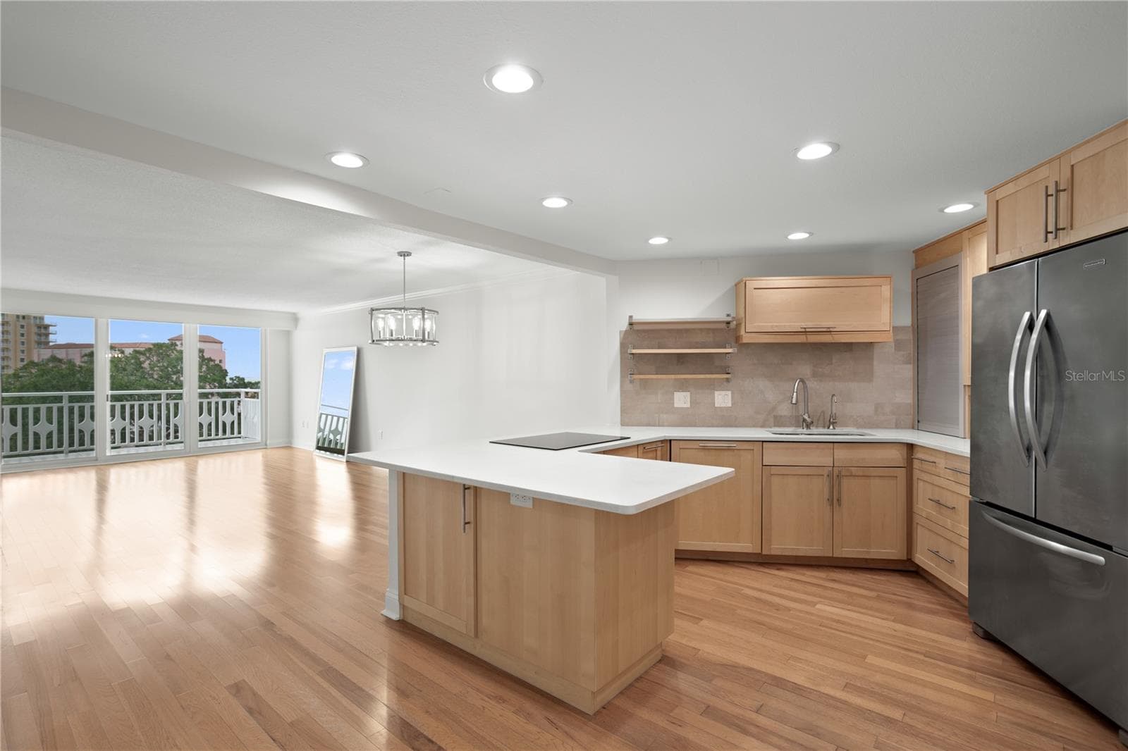 Condominium at 700 BEACH DR NE #603, ST PETERSBURG, photo 18 of 39