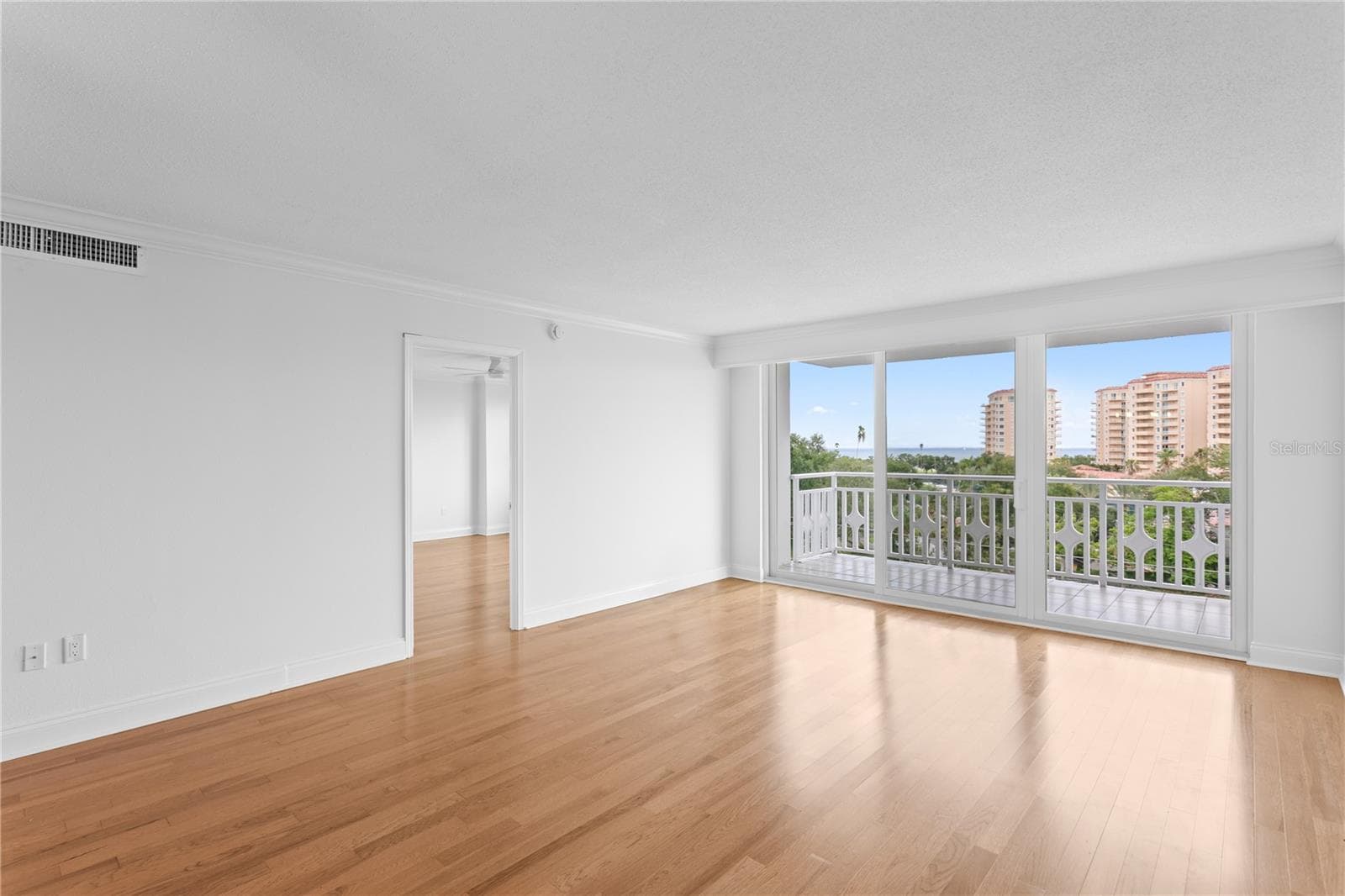 Condominium at 700 BEACH DR NE #603, ST PETERSBURG, photo 22 of 39