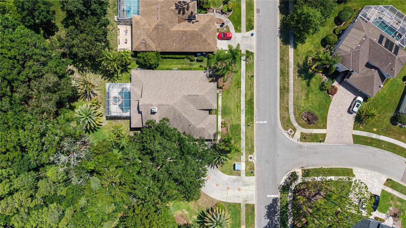 Single Family Residence at 18615 CHEMILLE DR, LUTZ, photo 3 of 40