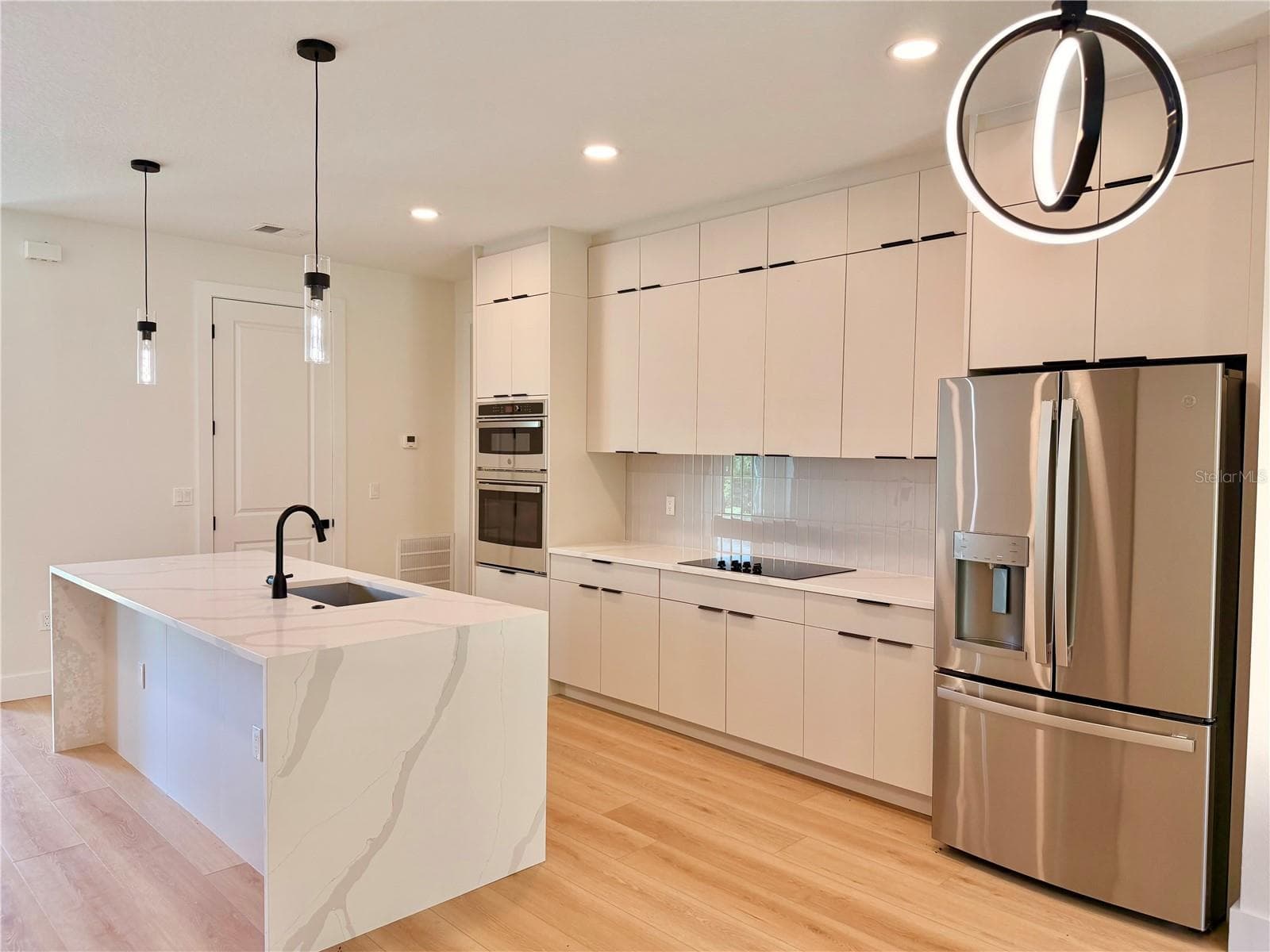 Single Family Residence at 301 EPPINGER DR, PORT CHARLOTTE, photo 15 of 60
