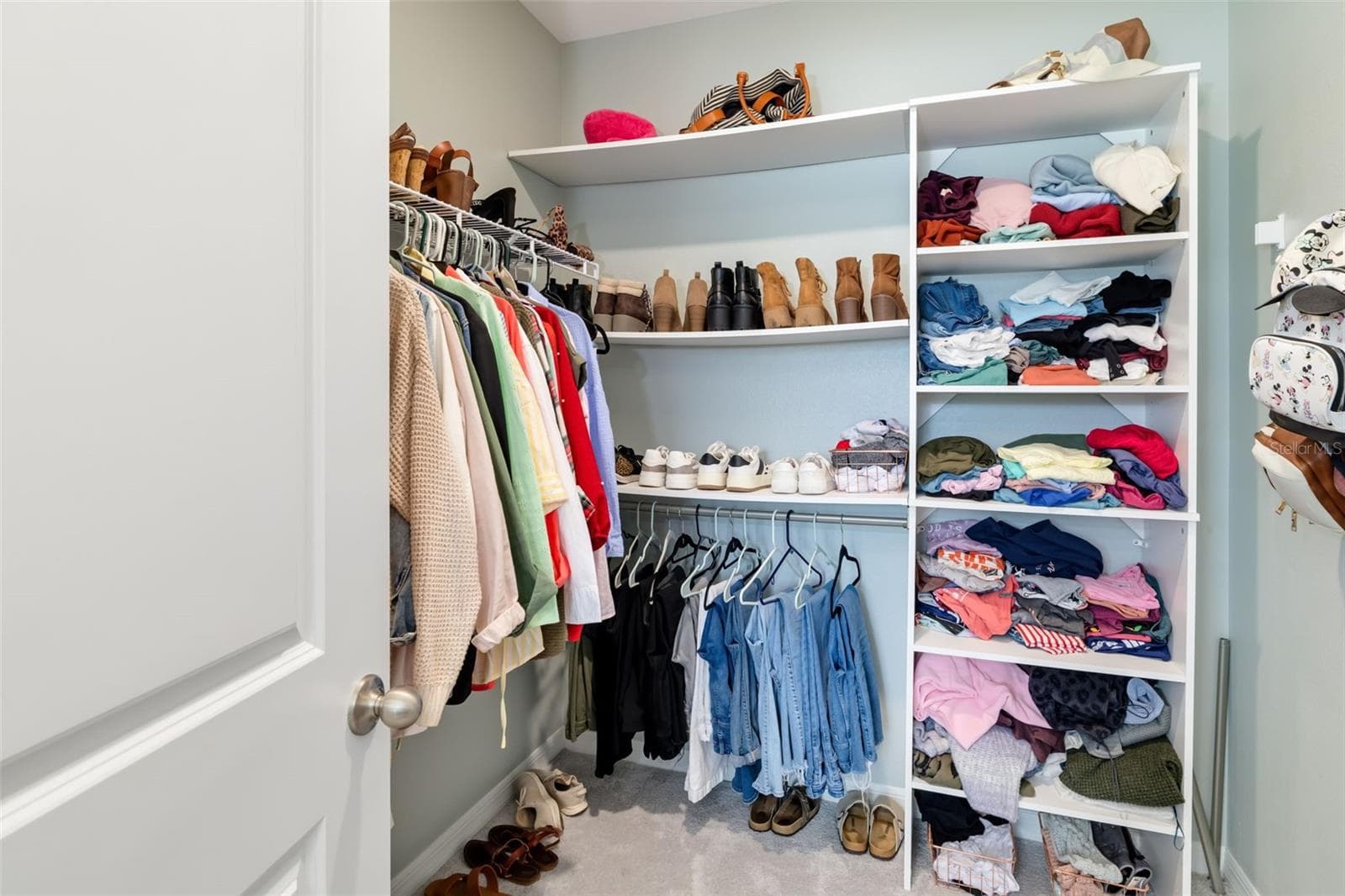 Her Closet - 15905 5TH AVE E, BRADENTON