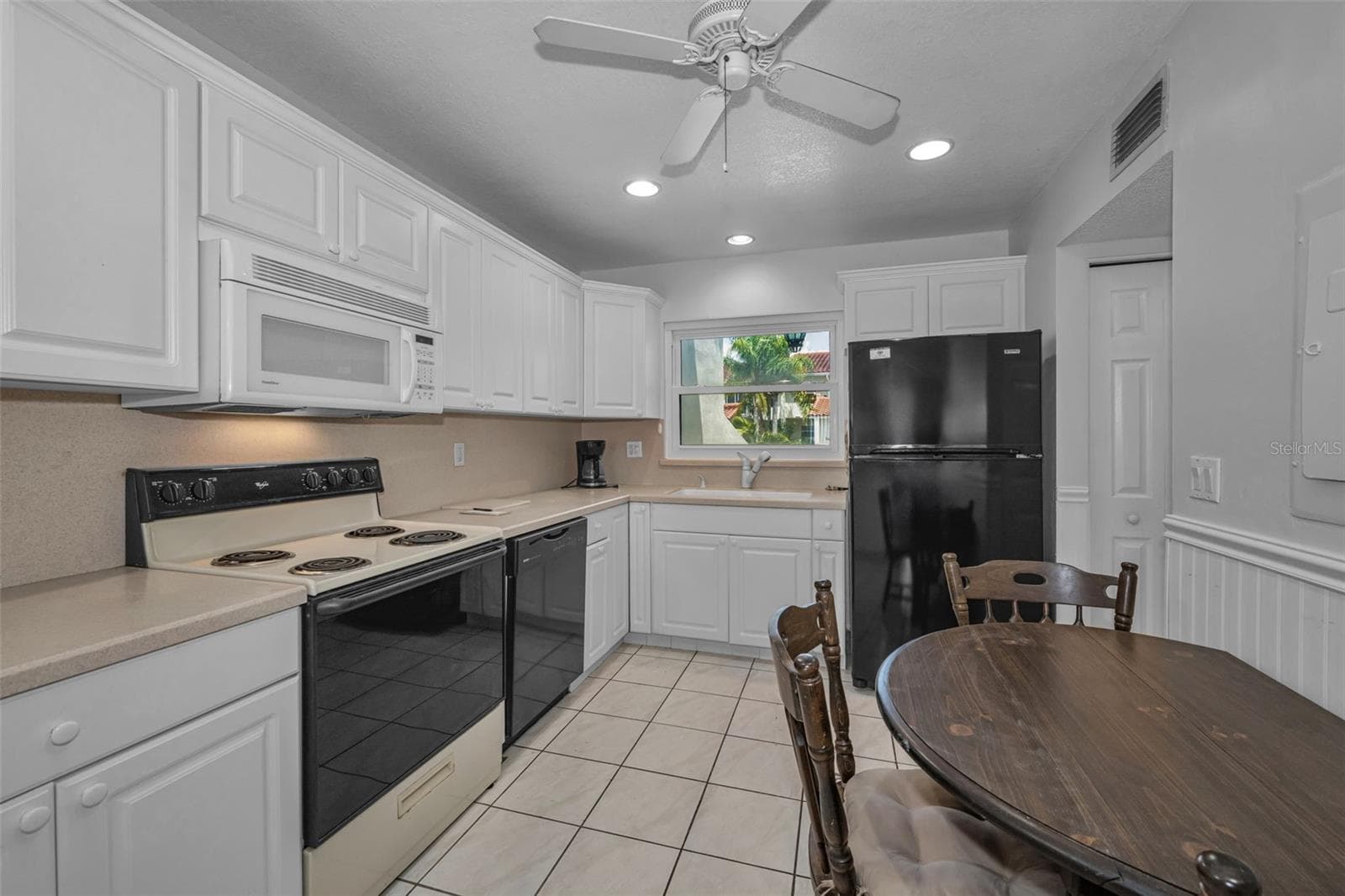 Townhouse at 2700 BAYSHORE BLVD #525, DUNEDIN, photo 23 of 68