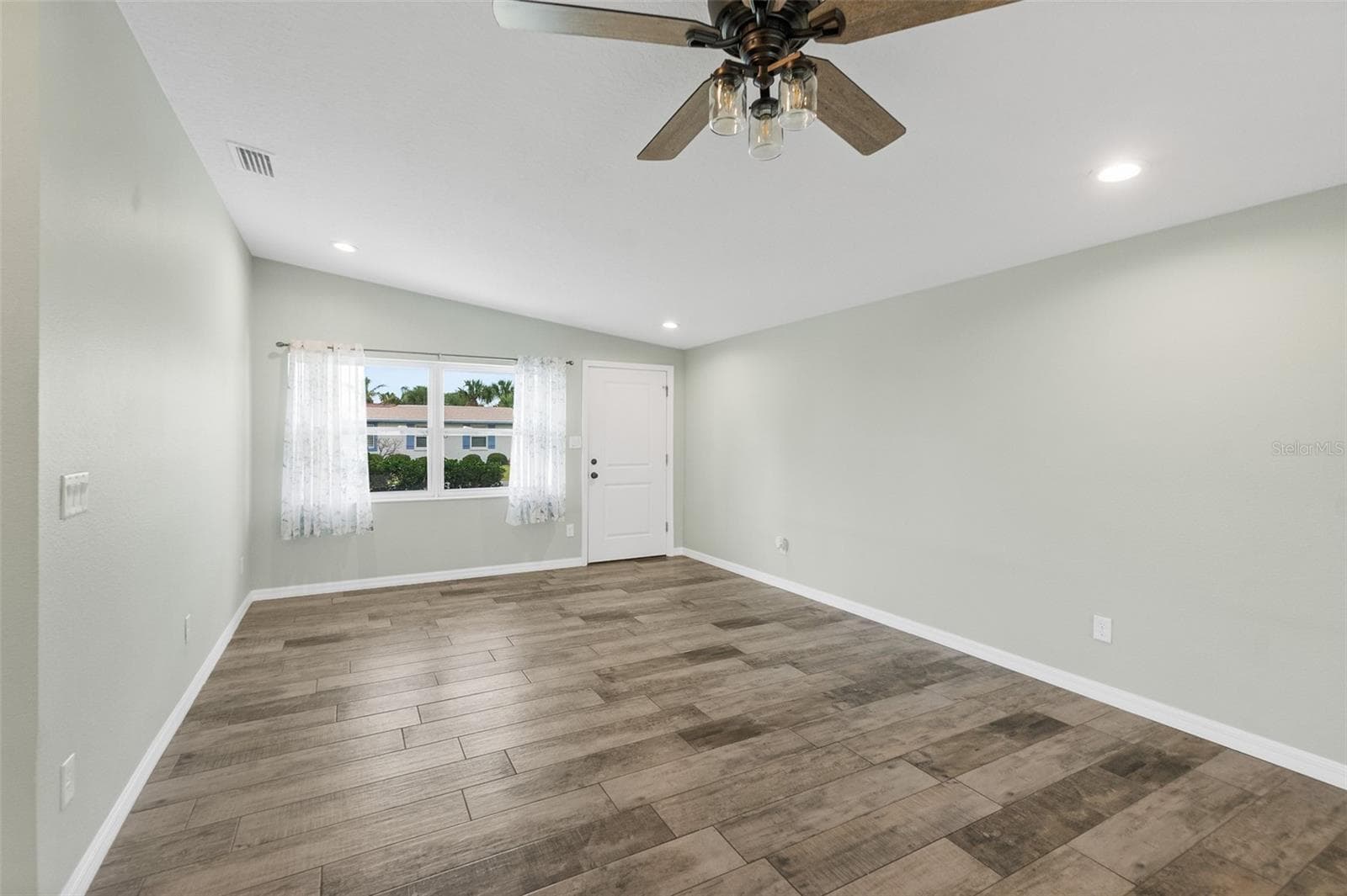 Single Family Residence at 143 AVALON AVE, FLAGLER BEACH, photo 4 of 44