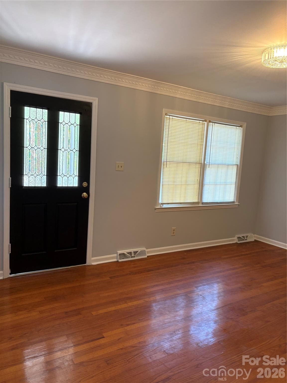 Single Family Residence at 6230 Cross Creek Lane, Charlotte, photo 4 of 7
