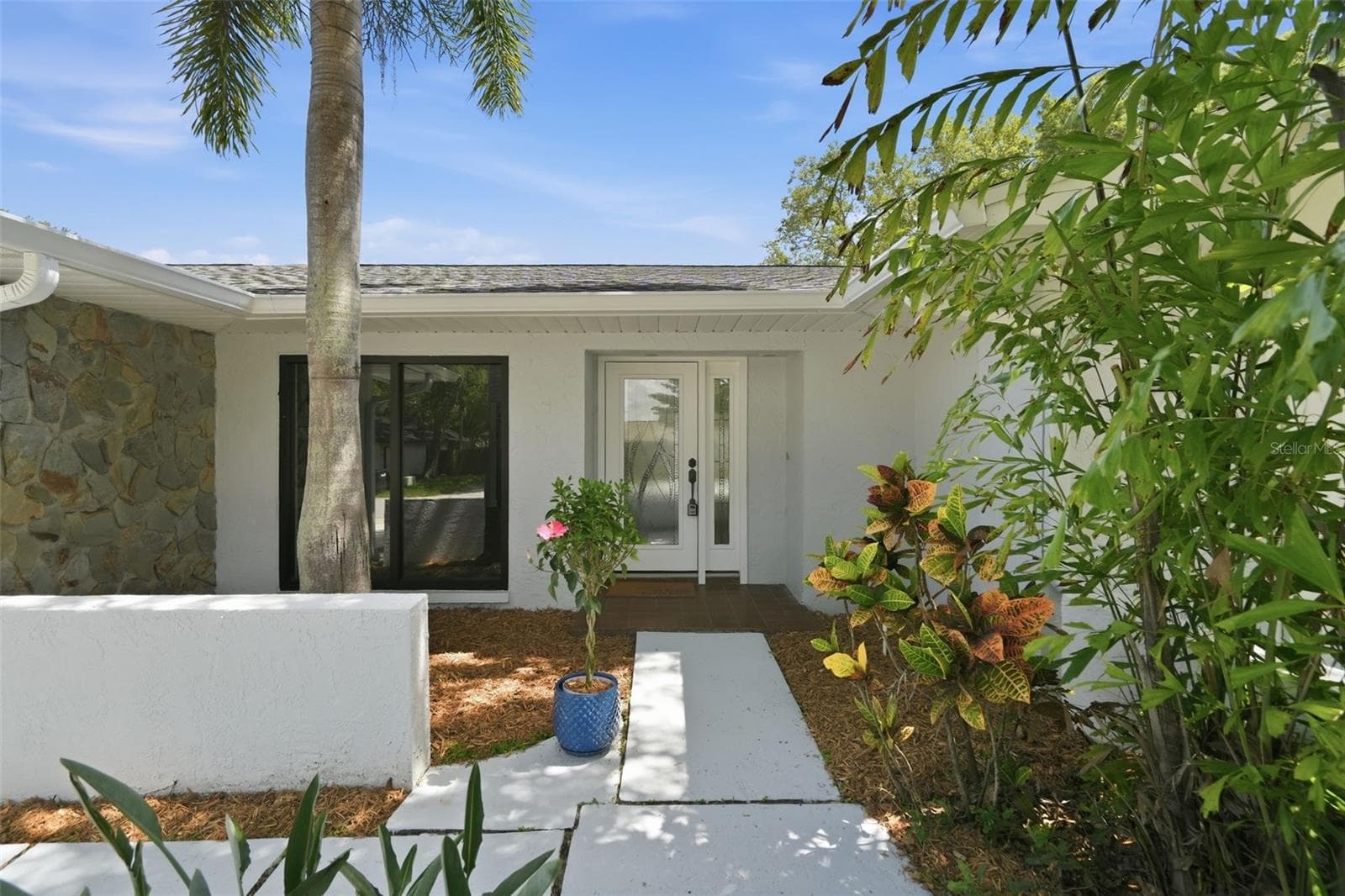 Single Family Residence at 104 NESTLEBRANCH DR, SAFETY HARBOR, photo 2 of 41