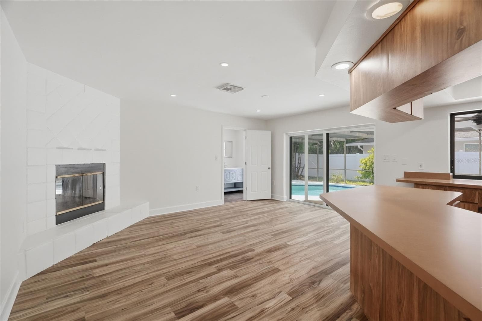 Family Room - 104 NESTLEBRANCH DR, SAFETY HARBOR