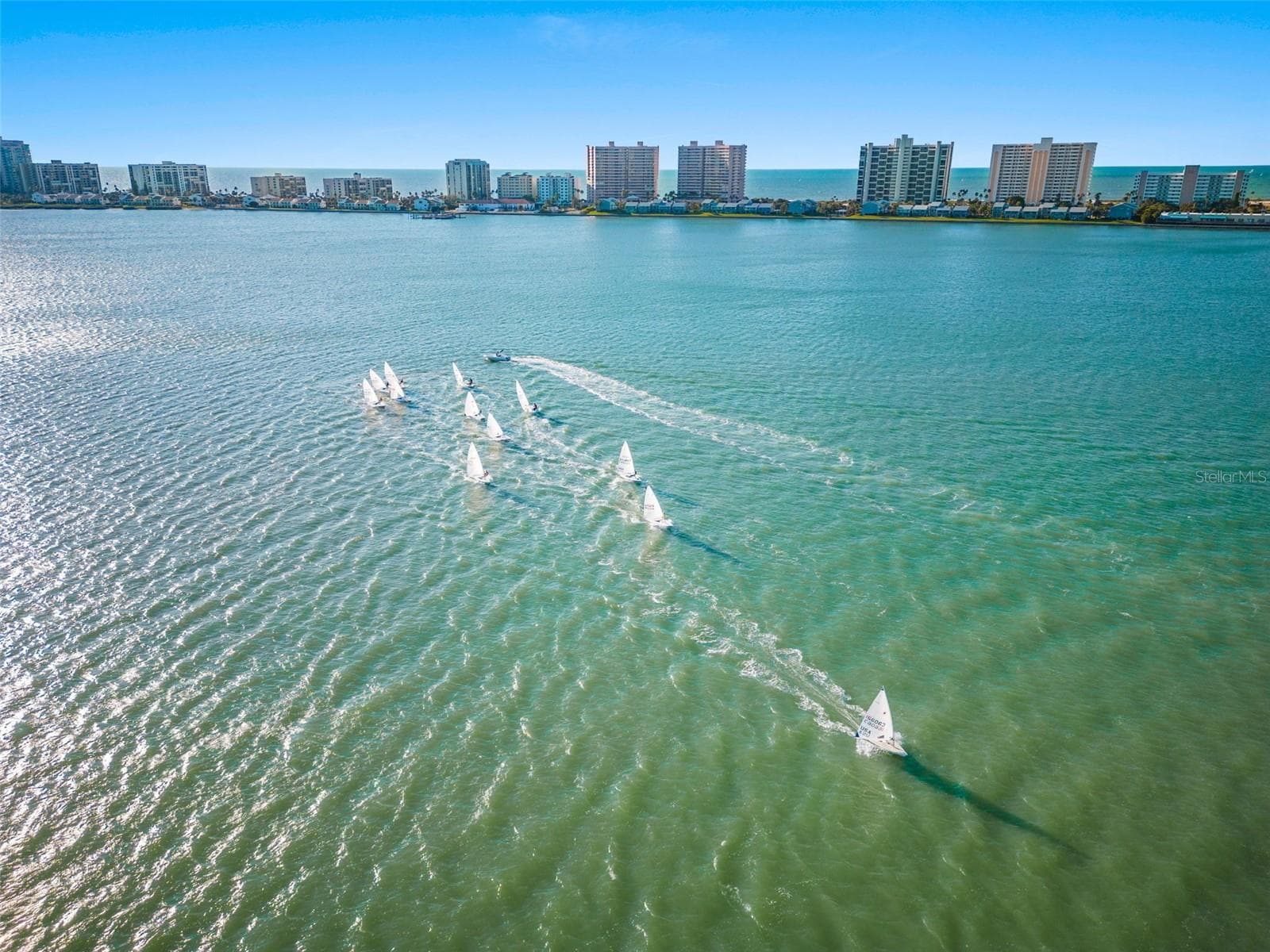 Close To The Water - 322 ROEBLING RD S, BELLEAIR