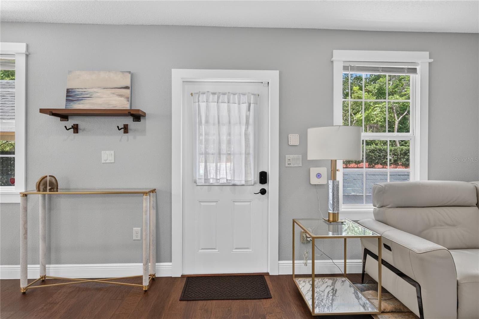 Entrance - 102 N CLAYTON ST, MOUNT DORA