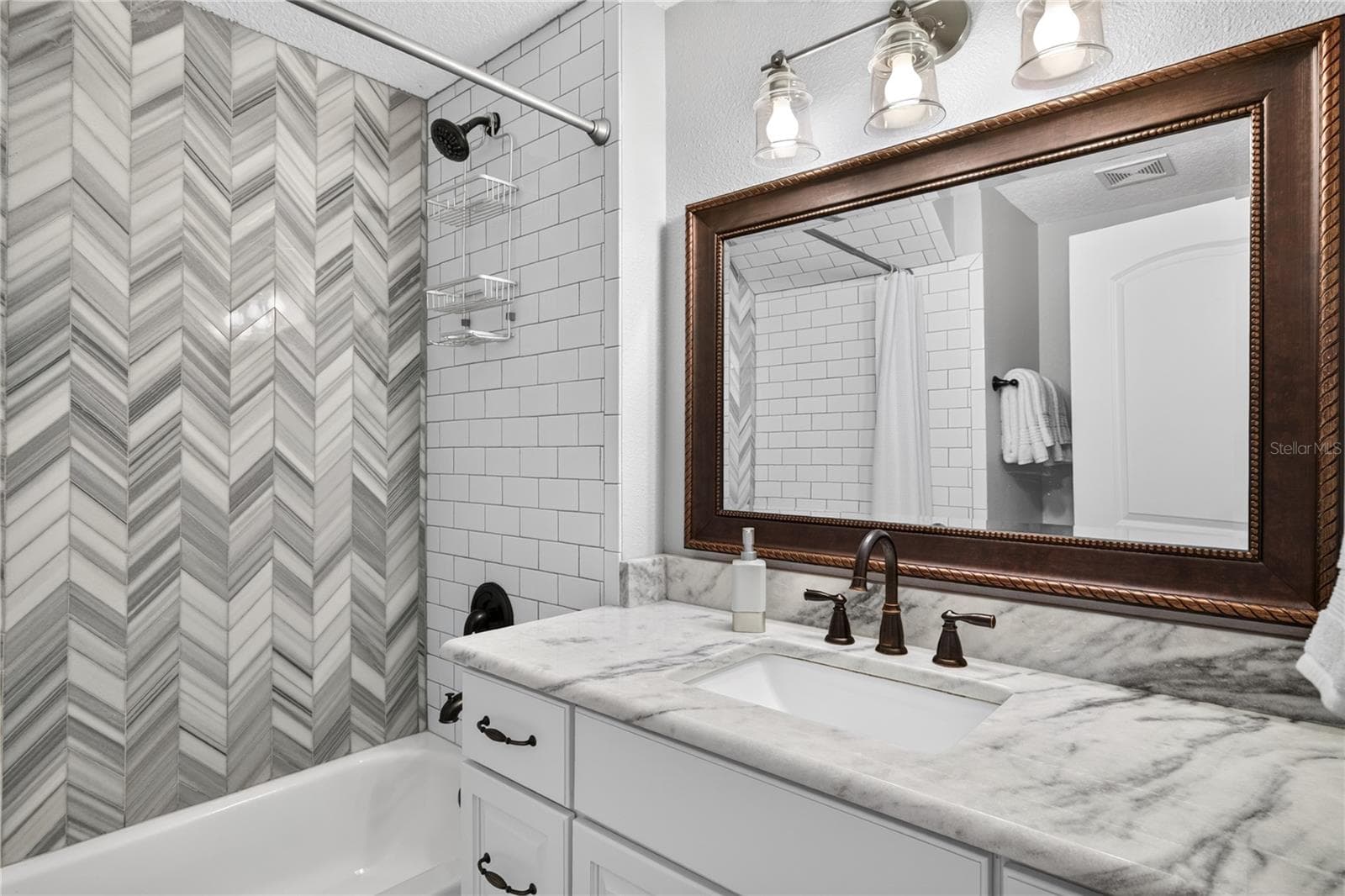 Bathroom 2 - 102 N CLAYTON ST, MOUNT DORA
