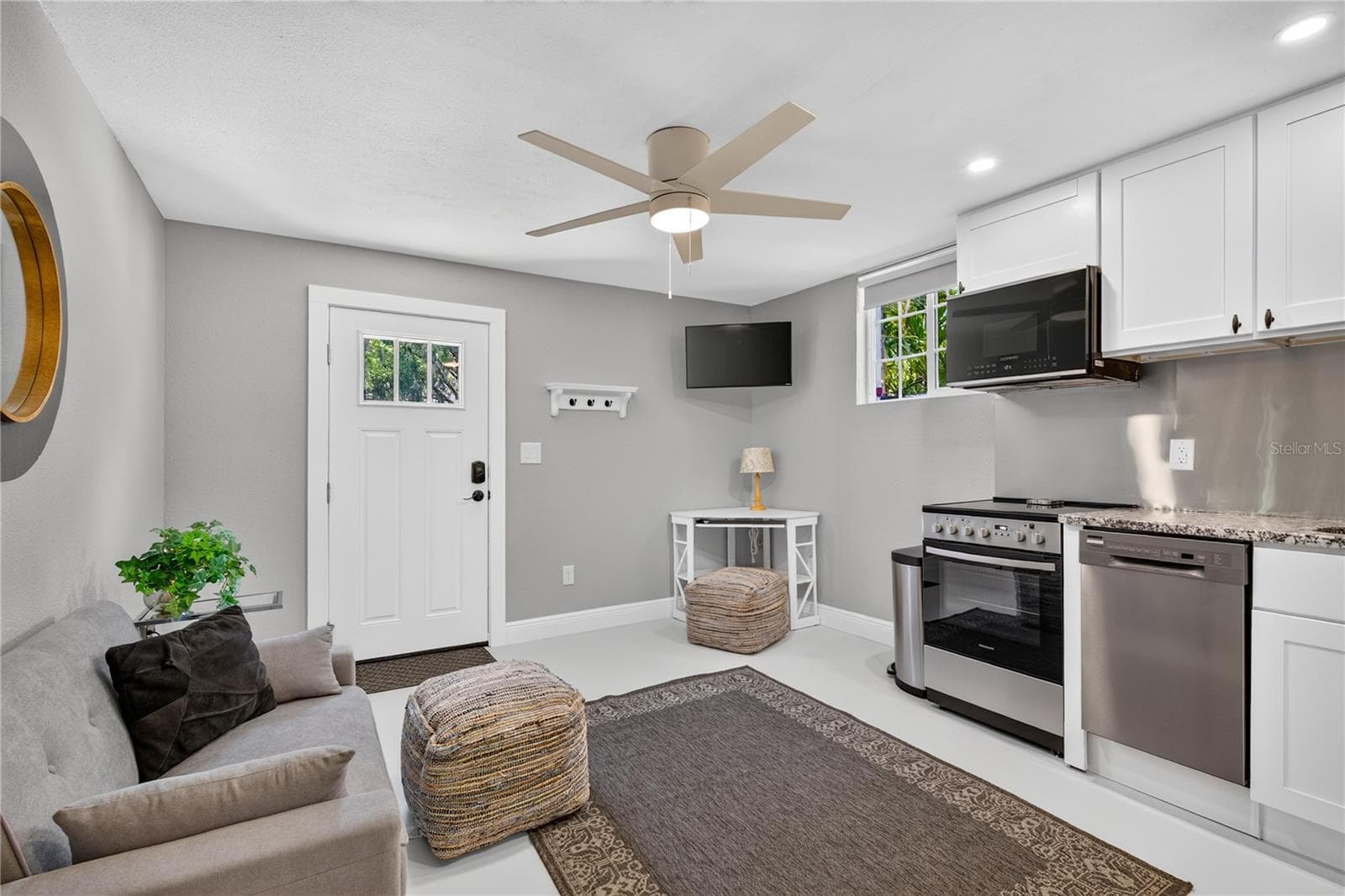 Studio - 102 N CLAYTON ST, MOUNT DORA