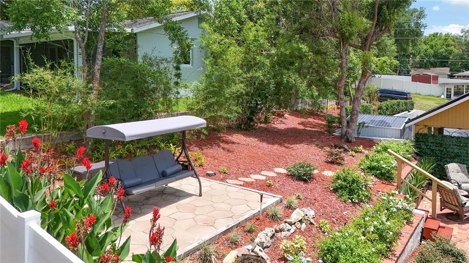 Seating Area - 102 N CLAYTON ST, MOUNT DORA