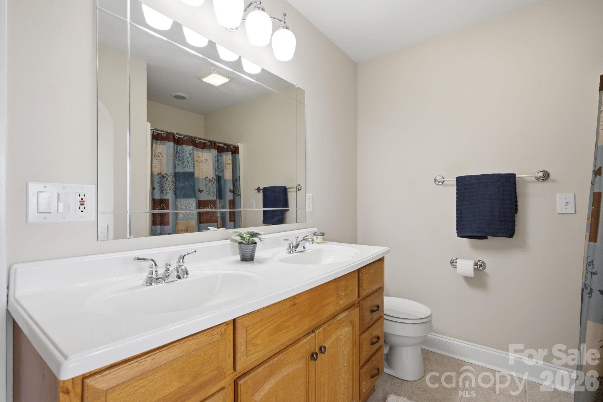 Primary Bath - Dual Vanities - Statesville