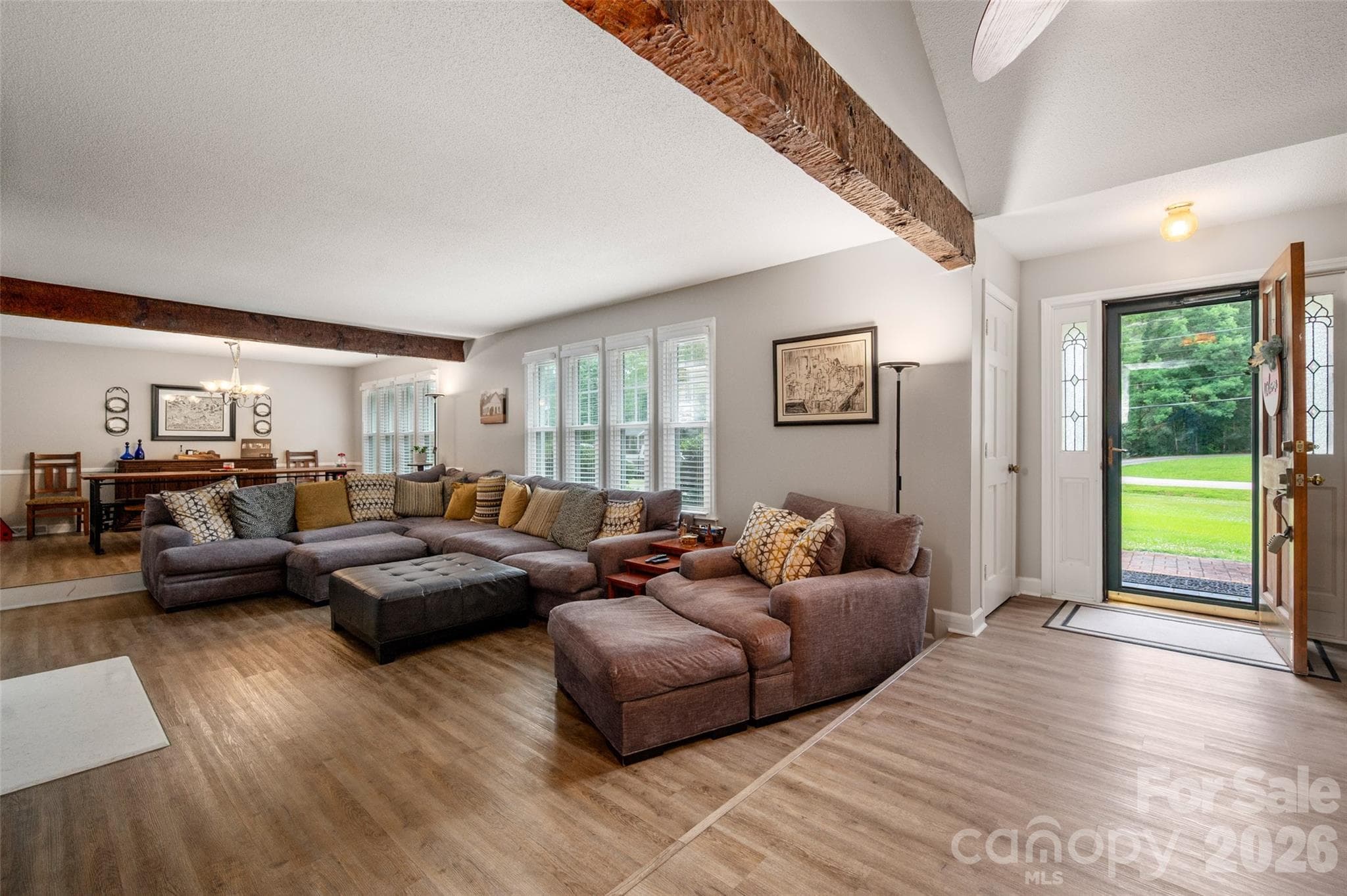 Single Family Residence at 1929 Havenwood Drive, Lancaster, photo 4 of 48