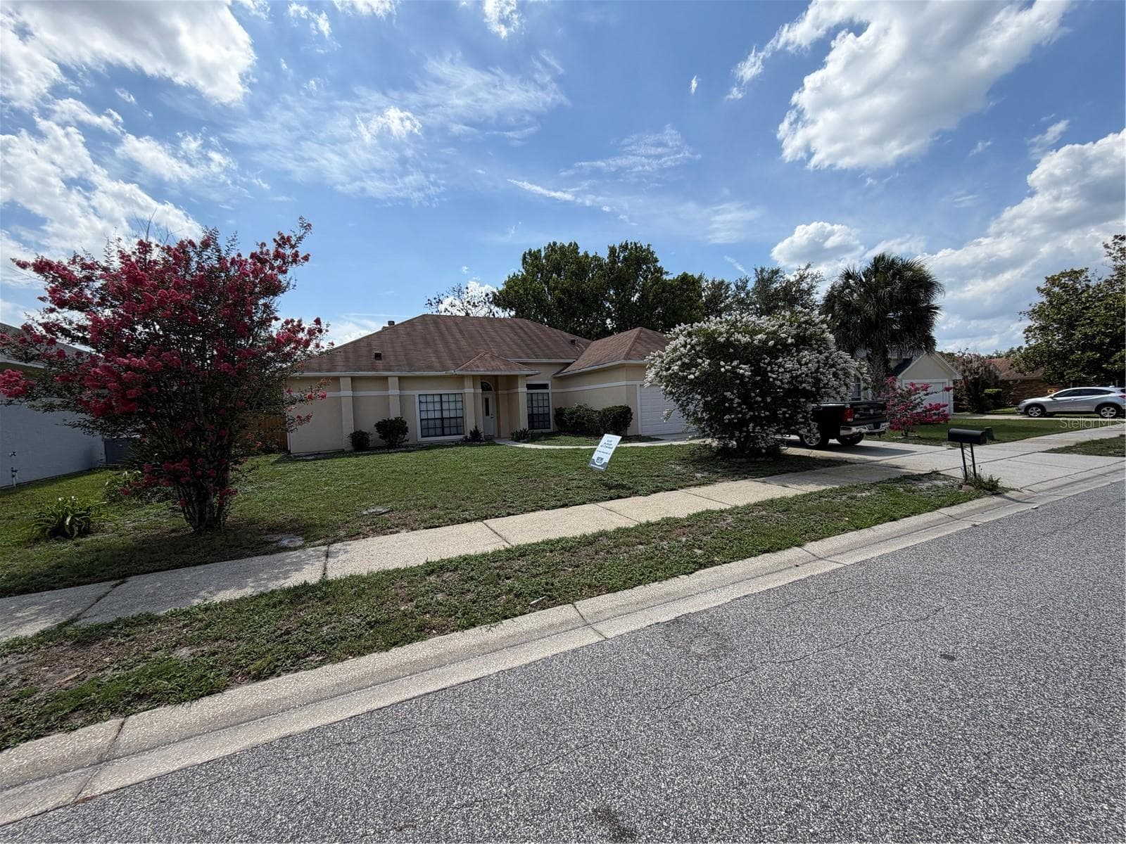 great location - 1009 CORKWOOD DR, OVIEDO