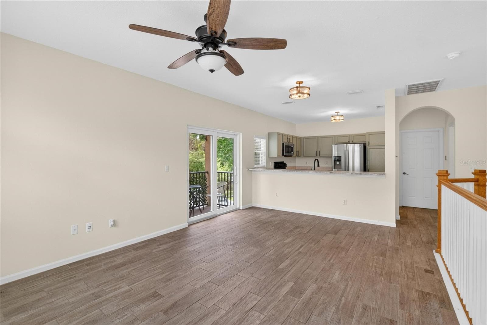 Townhouse at 307 SUMMER CLOUDS PL, BRANDON, photo 6 of 25