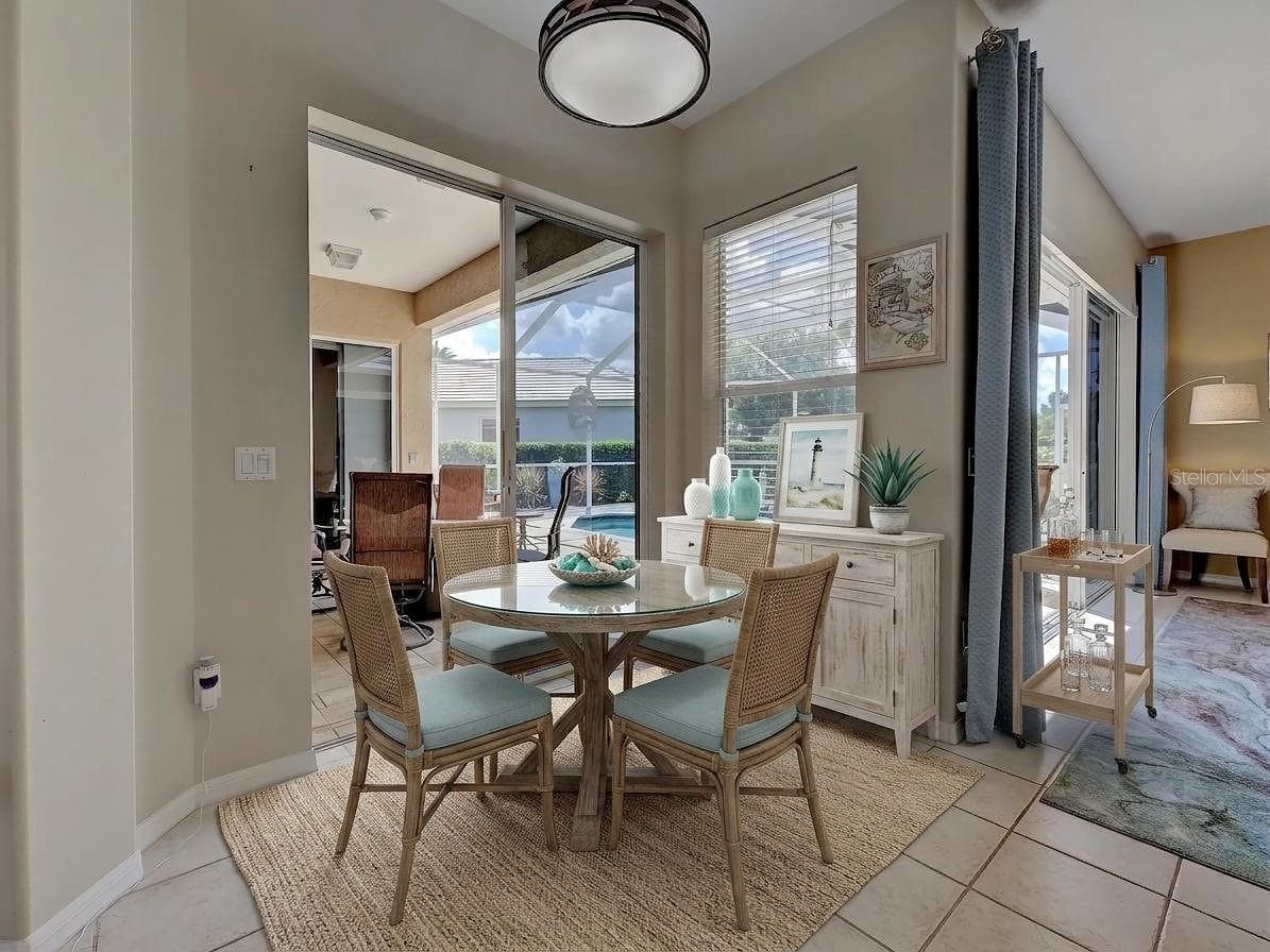 Single Family Residence at 311 WILD PINE WAY, VENICE, photo 26 of 86